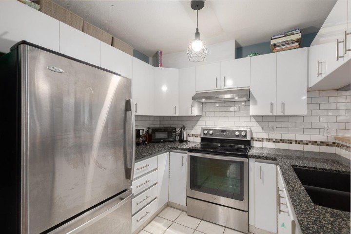 Photo 8 at 102 - 838 W 16th Avenue, Cambie, Vancouver West