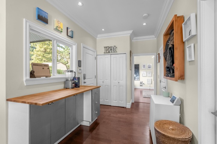 Photo 6 at 324 E 24th Street, Central Lonsdale, North Vancouver