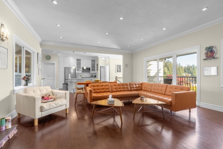 Photo 9 at 324 E 24th Street, Central Lonsdale, North Vancouver