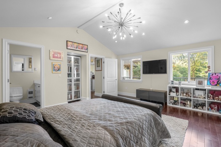 Photo 14 at 324 E 24th Street, Central Lonsdale, North Vancouver