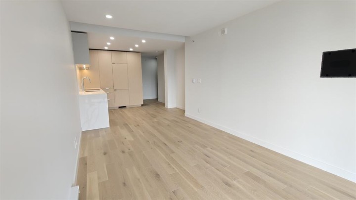 Photo 2 at 707 - 239 Keefer Street, Strathcona, Vancouver East