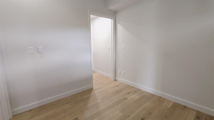 Photo 6 at 707 - 239 Keefer Street, Strathcona, Vancouver East