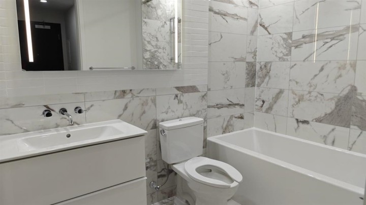 Photo 8 at 707 - 239 Keefer Street, Strathcona, Vancouver East