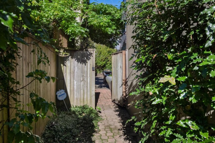 Photo 20 at 104 - 925 W 15th Avenue, Fairview VW, Vancouver West