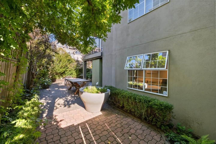 Photo 18 at 104 - 925 W 15th Avenue, Fairview VW, Vancouver West