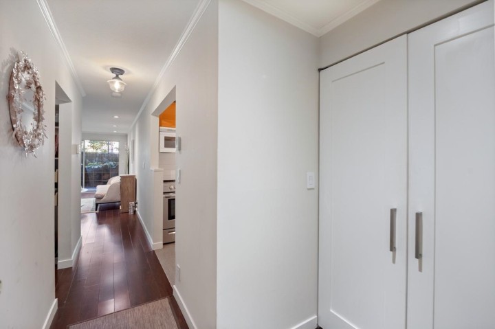 Photo 8 at 104 - 925 W 15th Avenue, Fairview VW, Vancouver West