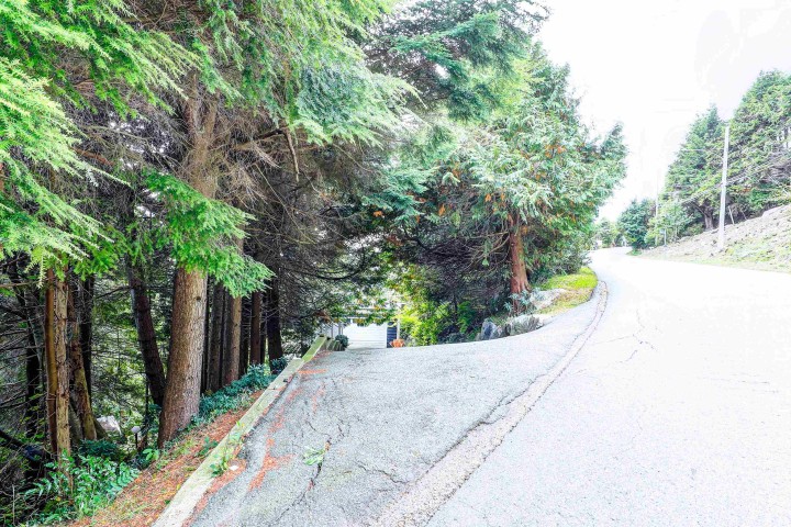 Photo 6 at 510 St. Andrews Road, Glenmore, West Vancouver