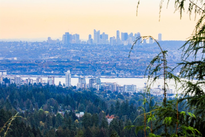 Photo 4 at 510 St. Andrews Road, Glenmore, West Vancouver