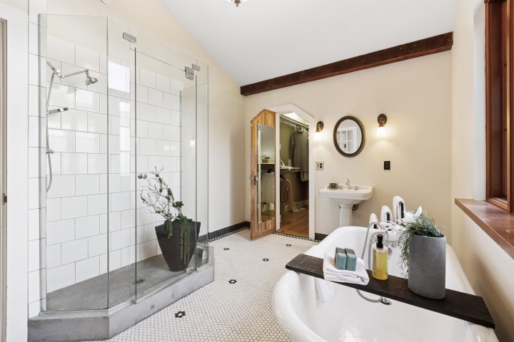 Photo 26 at 947 22nd Street, Dundarave, West Vancouver