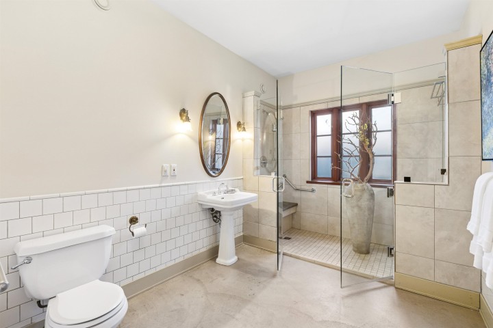 Photo 30 at 947 22nd Street, Dundarave, West Vancouver