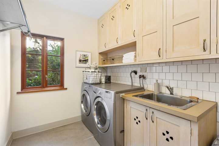 Photo 34 at 947 22nd Street, Dundarave, West Vancouver