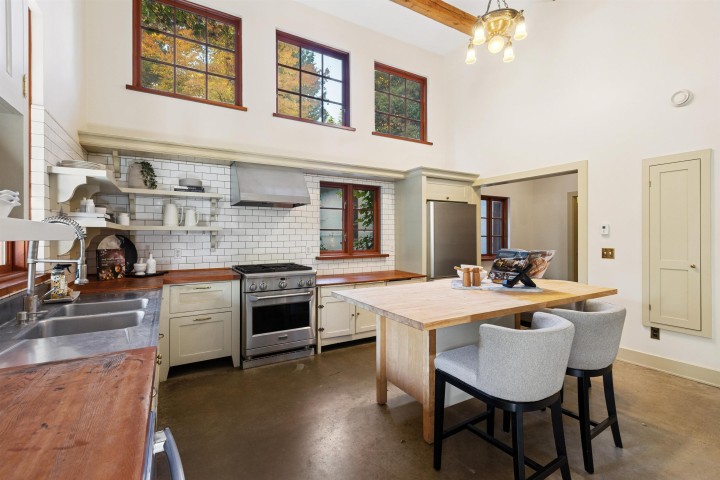 Photo 11 at 947 22nd Street, Dundarave, West Vancouver