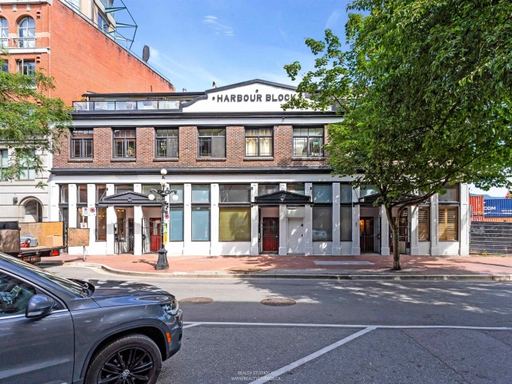 Photo 36 at 83 Alexander Street, Downtown VE, Vancouver East