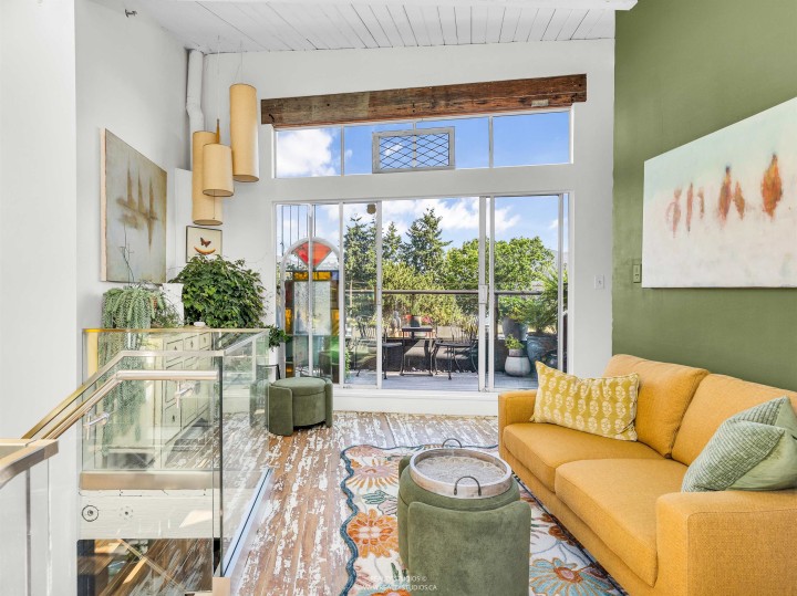 Photo 10 at 83 Alexander Street, Downtown VE, Vancouver East