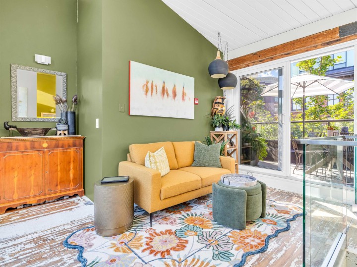 Photo 11 at 83 Alexander Street, Downtown VE, Vancouver East