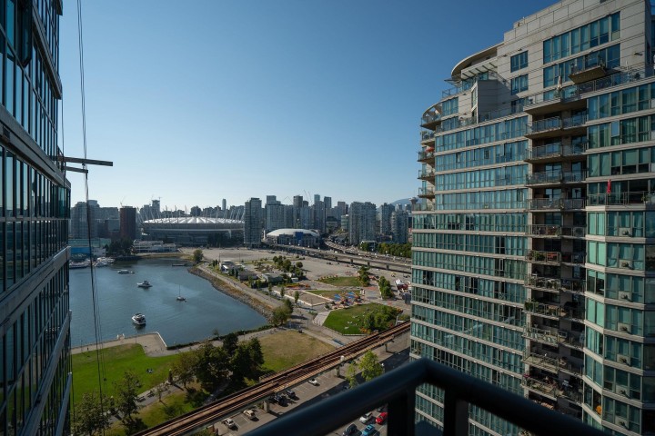 Photo 34 at 2001 - 1128 Quebec Street, Downtown VE, Vancouver East