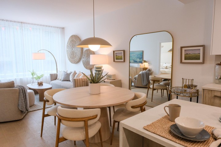 Photo 6 at 307 - 423 6th Street, Park Royal, West Vancouver