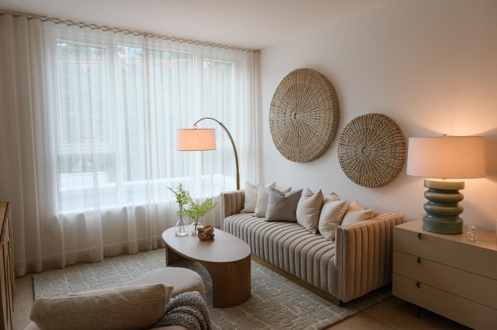 Photo 7 at 307 - 423 6th Street, Park Royal, West Vancouver