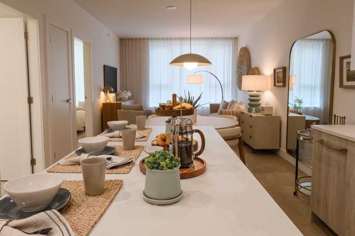 Photo 5 at 307 - 423 6th Street, Park Royal, West Vancouver