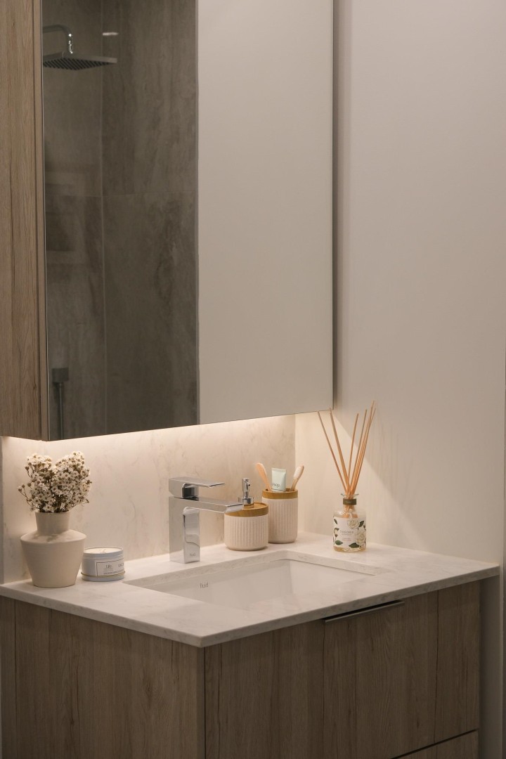 Photo 18 at 307 - 423 6th Street, Park Royal, West Vancouver