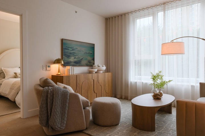 Photo 8 at 307 - 423 6th Street, Park Royal, West Vancouver