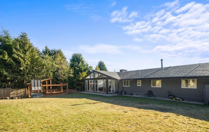 Photo 2 at 1257 Chartwell Place, Chartwell, West Vancouver