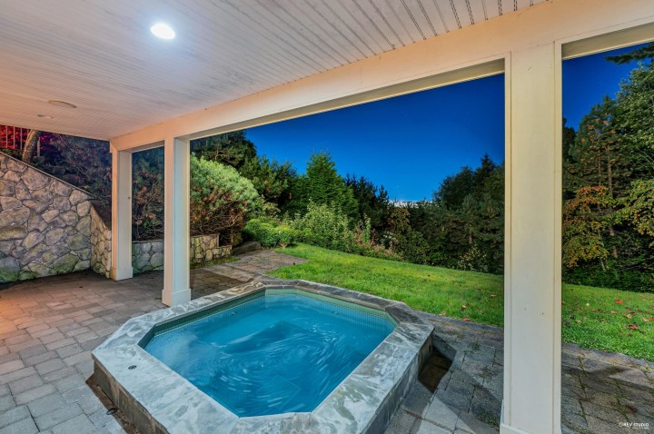 Photo 36 at 2398 Constantine Place, Panorama Village, West Vancouver