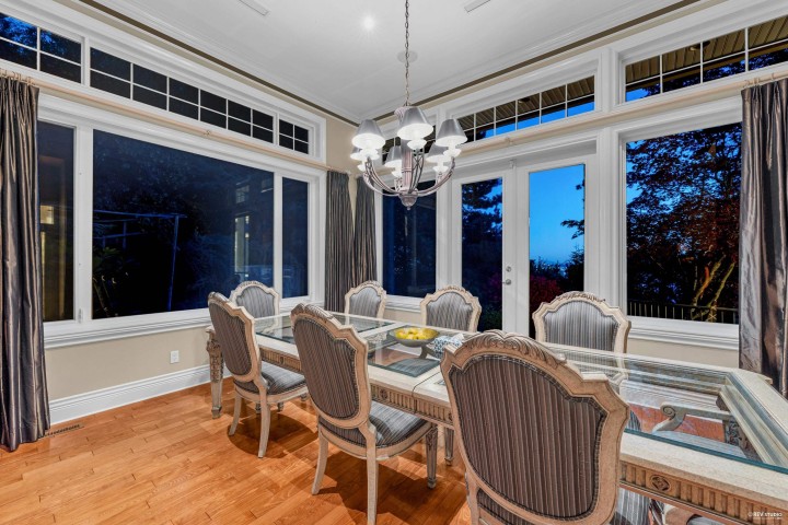 Photo 10 at 2398 Constantine Place, Panorama Village, West Vancouver