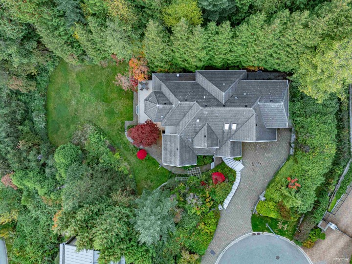 Photo 39 at 2398 Constantine Place, Panorama Village, West Vancouver