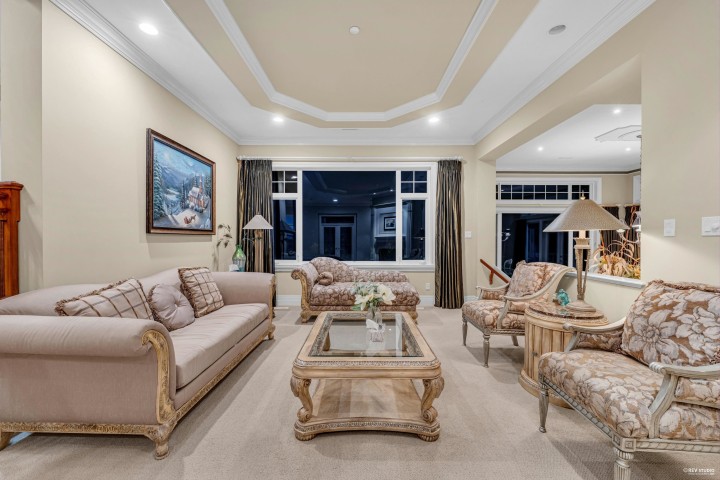 Photo 8 at 2398 Constantine Place, Panorama Village, West Vancouver