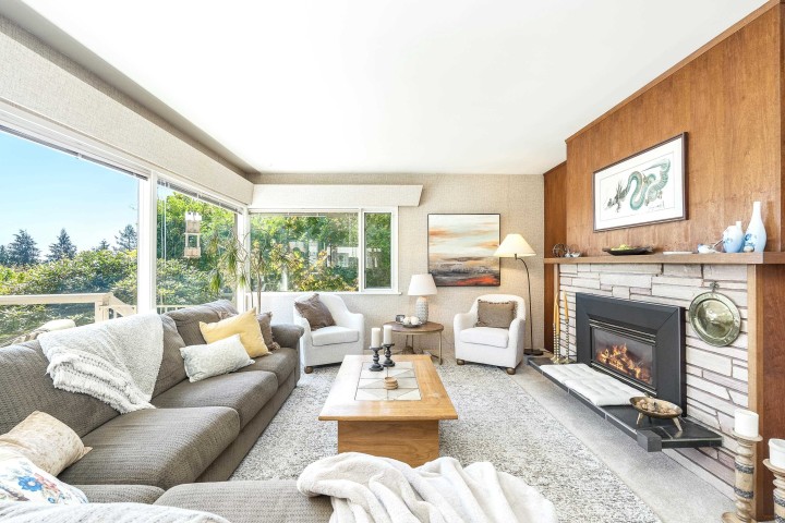 Photo 3 at 792 Anderson Crescent, Sentinel Hill, West Vancouver