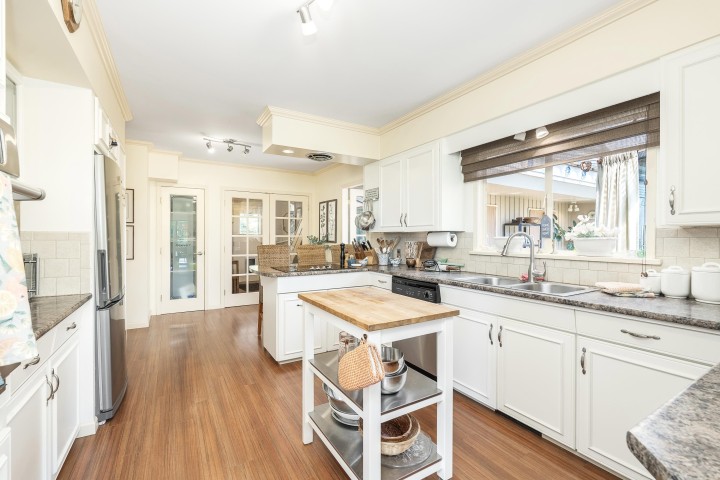 Photo 10 at 792 Anderson Crescent, Sentinel Hill, West Vancouver