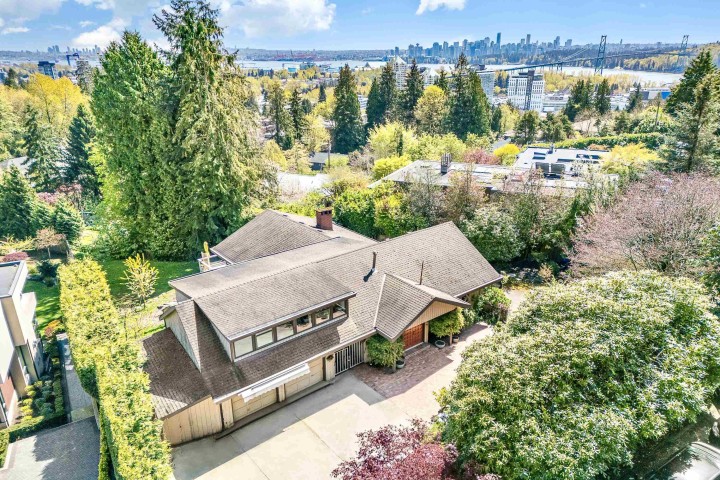 Photo 37 at 792 Anderson Crescent, Sentinel Hill, West Vancouver