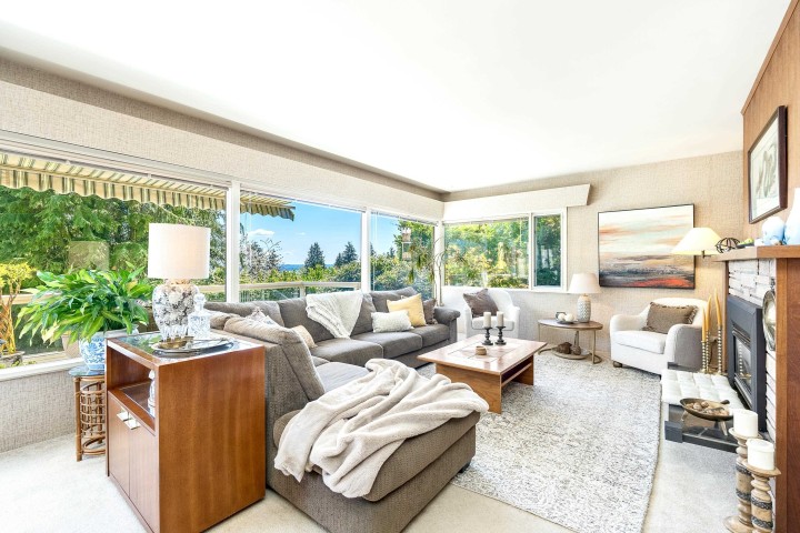 Photo 4 at 792 Anderson Crescent, Sentinel Hill, West Vancouver