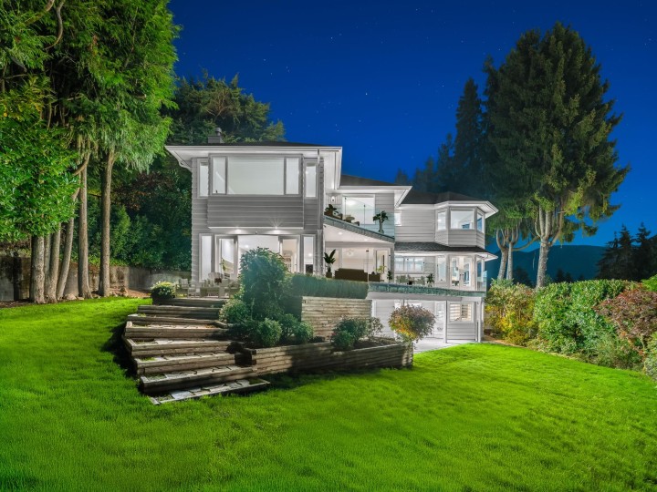 Photo 3 at 816 Anderson Crescent, Sentinel Hill, West Vancouver