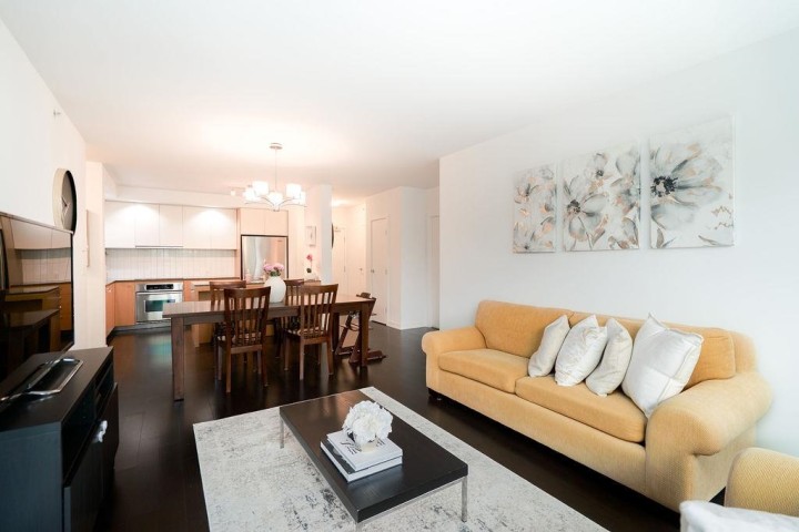 Photo 7 at 403 - 750 W 12th Avenue, Fairview VW, Vancouver West