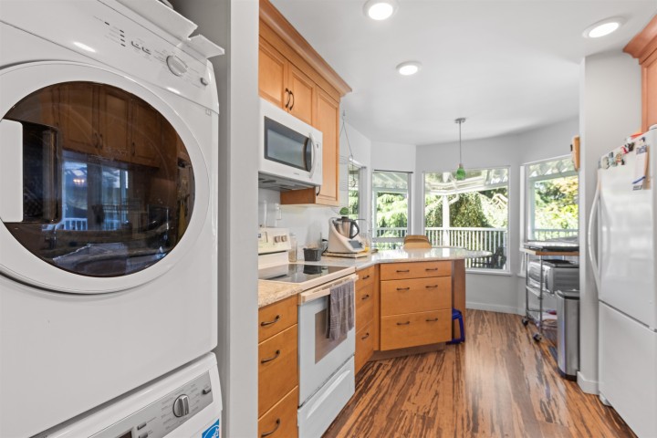 Photo 12 at 332 St. Patricks Avenue, Lower Lonsdale, North Vancouver