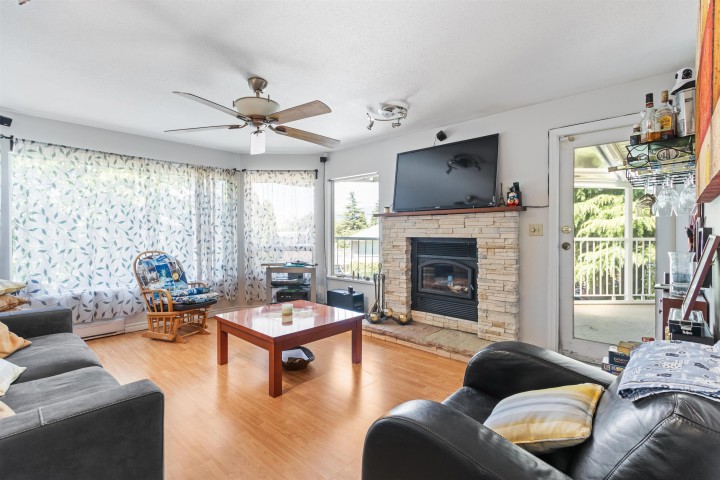 Photo 10 at 332 St. Patricks Avenue, Lower Lonsdale, North Vancouver