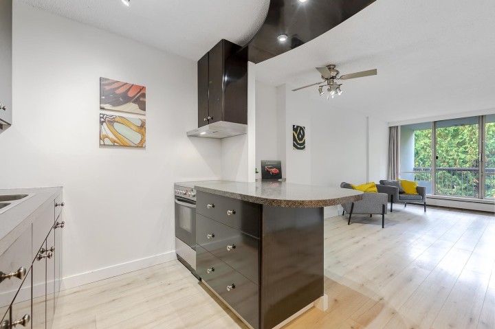 Photo 5 at 904 - 2012 Fullerton Avenue, Pemberton NV, North Vancouver