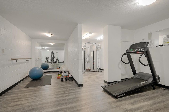 Photo 14 at 904 - 2012 Fullerton Avenue, Pemberton NV, North Vancouver