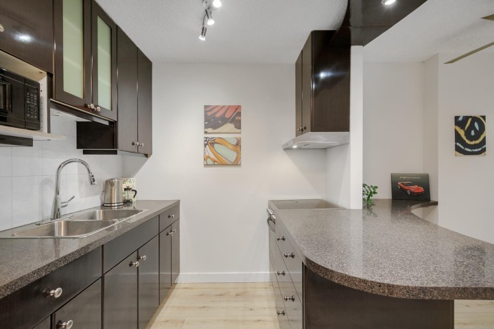 Photo 4 at 904 - 2012 Fullerton Avenue, Pemberton NV, North Vancouver