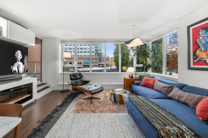 Photo 6 at 211 - 445 W 2nd Avenue, False Creek, Vancouver West