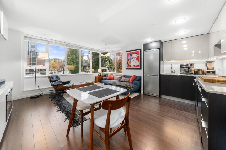 Photo 13 at 211 - 445 W 2nd Avenue, False Creek, Vancouver West