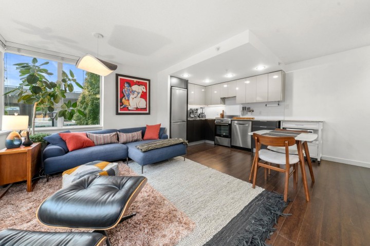 Photo 1 at 211 - 445 W 2nd Avenue, False Creek, Vancouver West