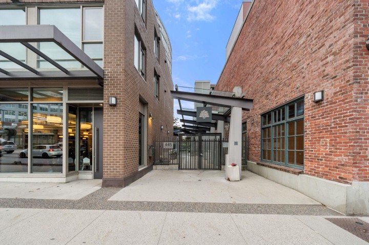 Photo 33 at 211 - 445 W 2nd Avenue, False Creek, Vancouver West