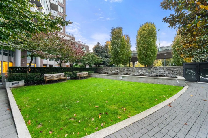 Photo 35 at 211 - 445 W 2nd Avenue, False Creek, Vancouver West