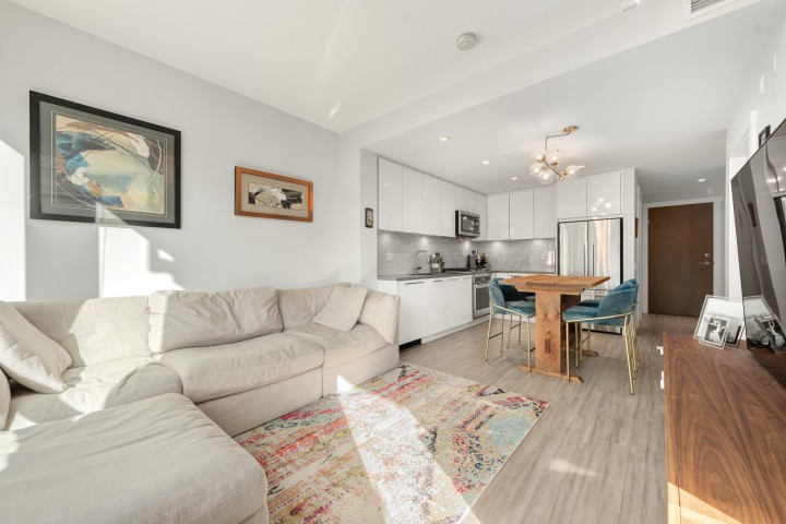 Photo 9 at 311 - 2651 Library Lane, Lynn Valley, North Vancouver