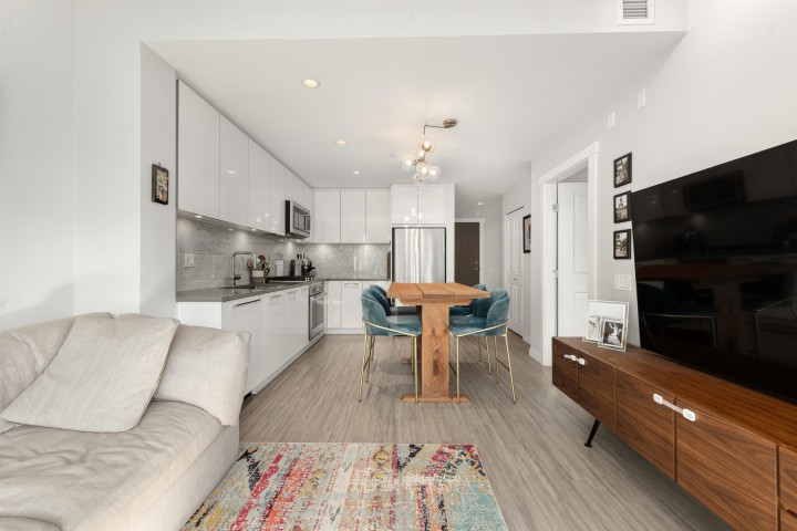 Photo 10 at 311 - 2651 Library Lane, Lynn Valley, North Vancouver