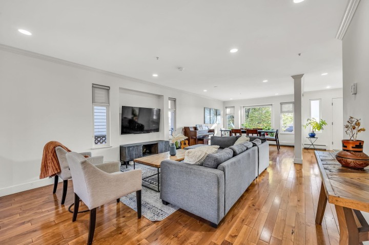 Photo 23 at 3191 E 8th Avenue, Renfrew VE, Vancouver East