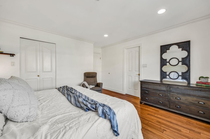 Photo 6 at 3191 E 8th Avenue, Renfrew VE, Vancouver East